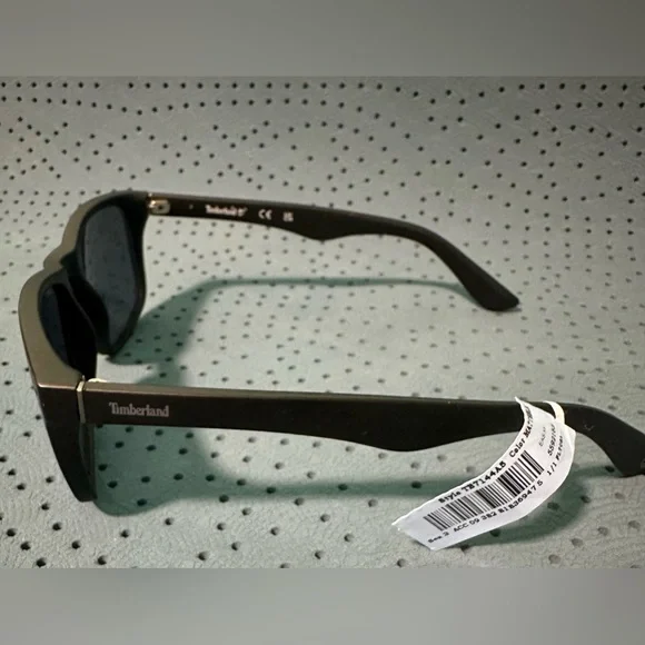 New Timberland men’s sunglasses - Picture 2 of 3